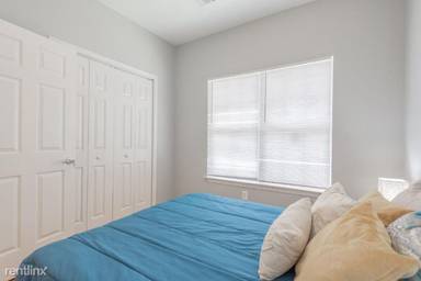Main picture of 165 Anderson Ave NW