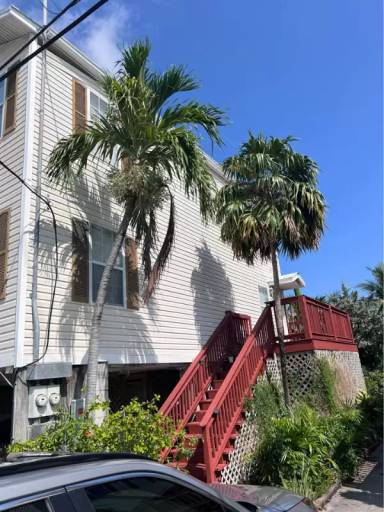 Main picture of 3075 Flagler Ave