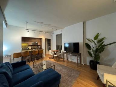 Main picture of 1 E Huron St