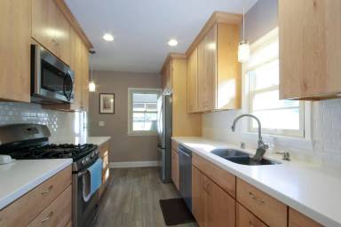 Main picture of 6049 5th Ave S