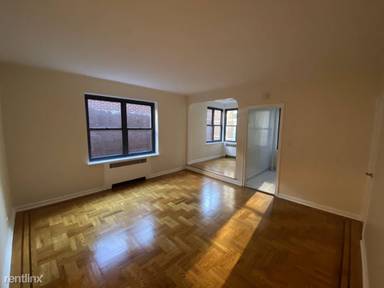 Main picture of 124 E 24th St