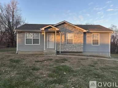 Main picture of 707 Riess Ln