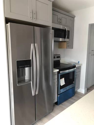 Main picture of 925 E 5th St