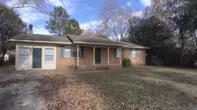 Main picture of 2004 Northside Dr
