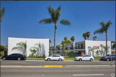 Main picture of 1740 Redondo Ave