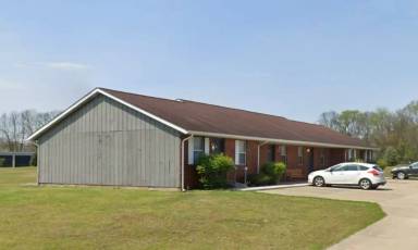 Main picture of 8701 N Raintree Ct