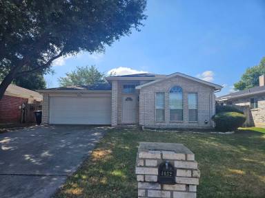 Main picture of 4032 Periwinkle Dr