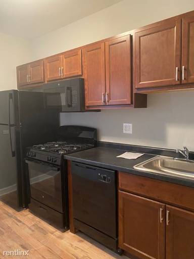 Main picture of 6445 S Saint Lawrence Ave