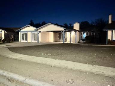 Main picture of 1741 Oldtree Ct