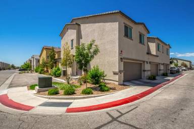 Main picture of 825 Star Estates Ave