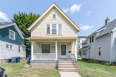 Main picture of 111 Adams Ave