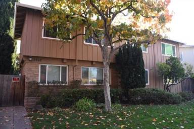 Main picture of 2960 Huff Ave