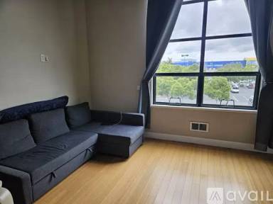 Main picture of 1765 E Bayshore Rd
