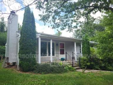 Main picture of 36 Clovernook Dr
