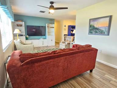 Main picture of 426 Pineview Dr