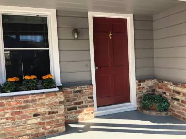Main picture of 235 Hedge Rd