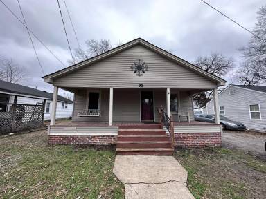 Main picture of 96 Walsh St