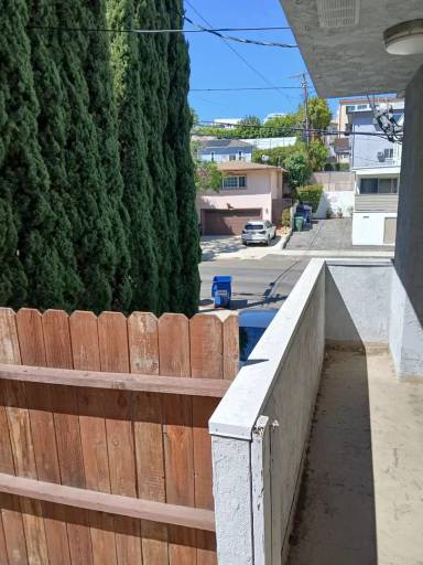 Main picture of 1539 Woodruff Ave