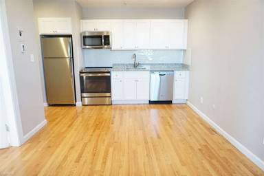 Main picture of 1212 Commonwealth Ave