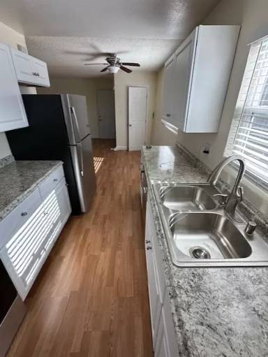 Main picture of 4033 Van Dyke Ave