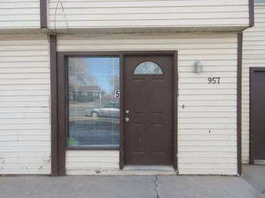 Main picture of 975 W 400 N