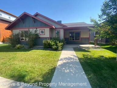 Main picture of 3150 Foxtail St