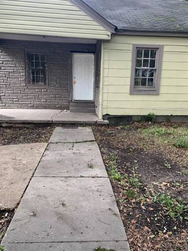 Main picture of 4270 W Capitol St