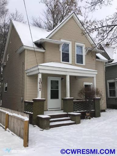 Main picture of 1017 Logan St SE