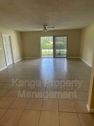 Main picture of 11605 NW 29th Ct