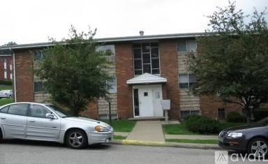 Main picture of 900 Park Ave