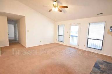 Main picture of 1886 Tryon Dr