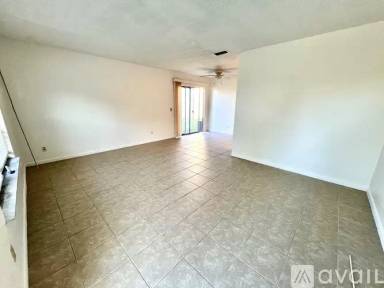 Main picture of 103 Admiral Cir
