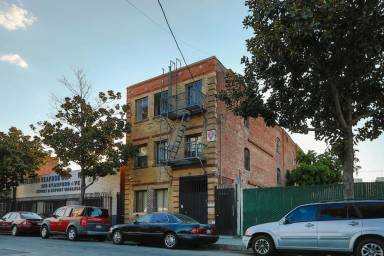 Main picture of 553 Stanford Ave