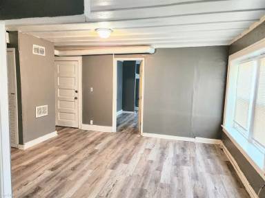 Main picture of 2455 Brooklyn Ave