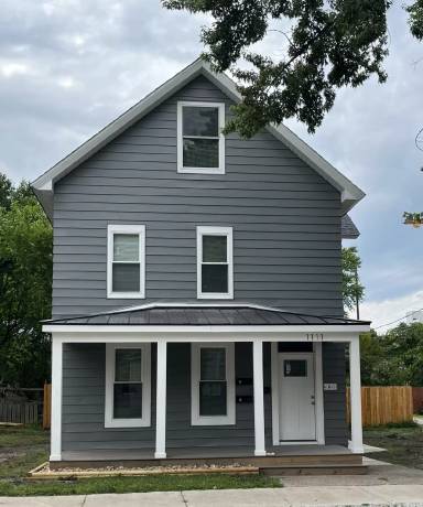 Main picture of 1111 Spring St