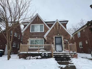Main picture of 14161 Montrose St