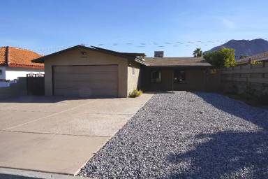 Main picture of 52840 Avenida Carranza