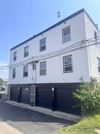 Main picture of 2337 Haverford Rd