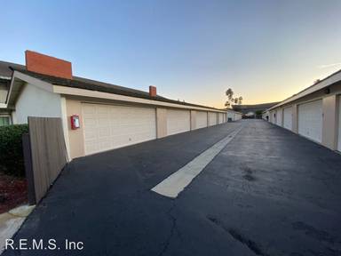 Main picture of 22621 Maple Ave