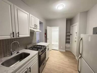 Main picture of 303 58th St