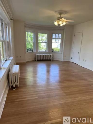 Main picture of 521 W Horner St