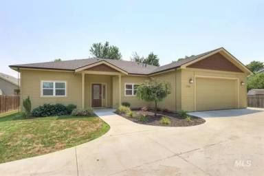 Main picture of 1731 S Watersilk Pl
