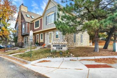 Main picture of 2635 E Nichols Cir