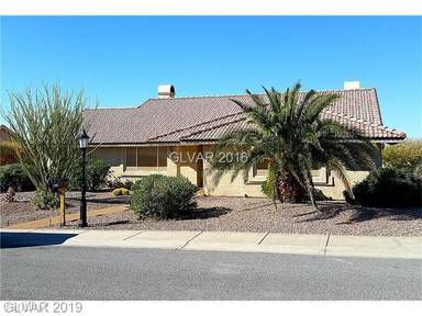 Main picture of 1900 S Vineyard Dr W
