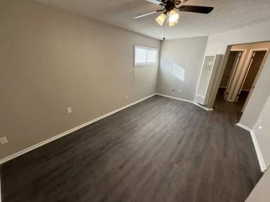 Main picture of 2086 Hubert Ave