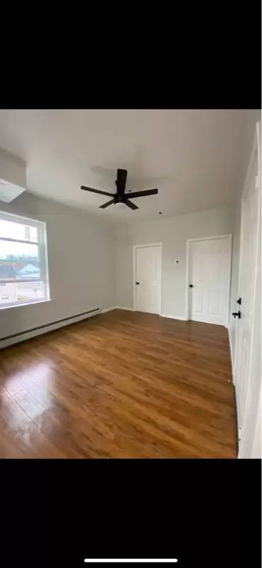 Main picture of 78 N Clinton St