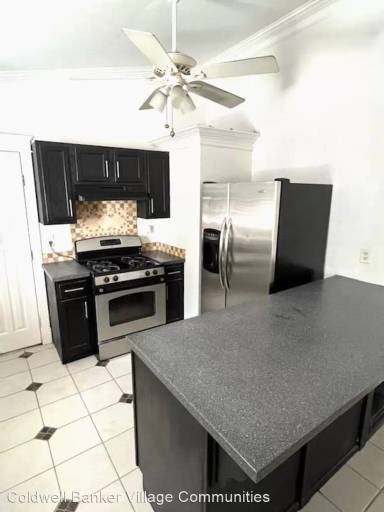 Main picture of 1250 Flint St