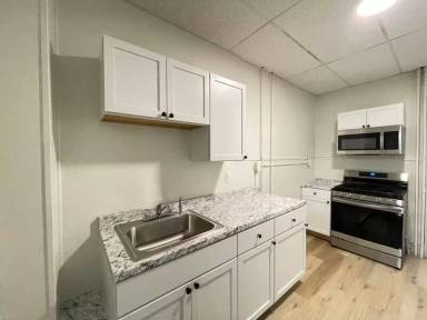 Main picture of 53 Pennacook St