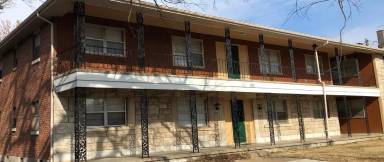 Main picture of 1215 E Elm St