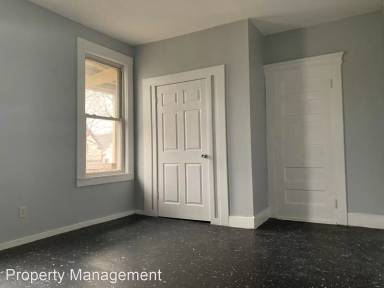Main picture of 70 Shelton Ave